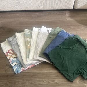 Assorted Aerie T-Shirts in Various Colors Medium
